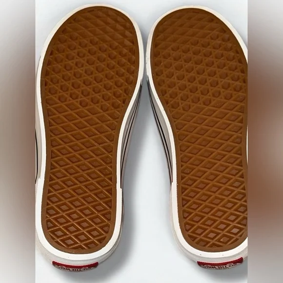 Vans Pink and Black Suede Ultra Cush Shoes - brand new without box - Picture 6 of 7